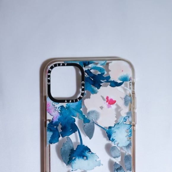 Casetify iPhone 11 Pro Max case - Picture 2 of 3